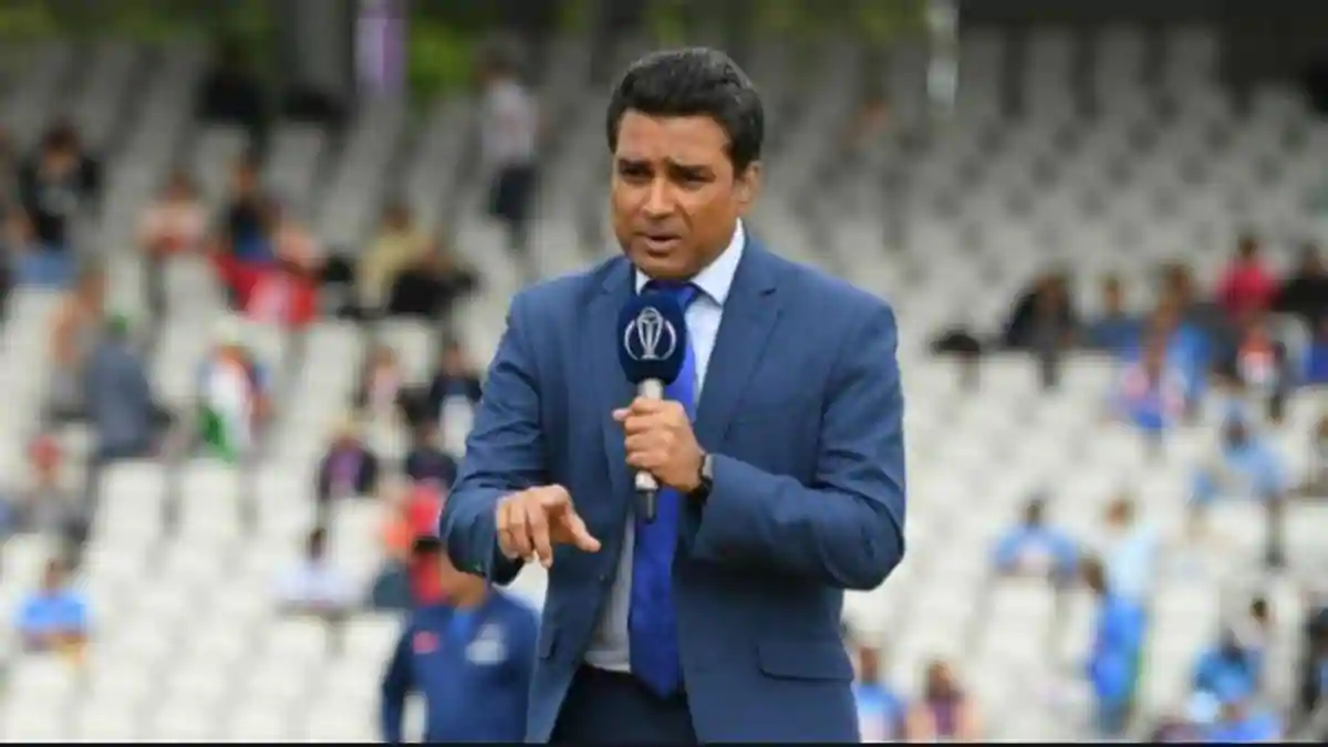 sanjay manjrekar reacts after twitter user says scared of msdhoni