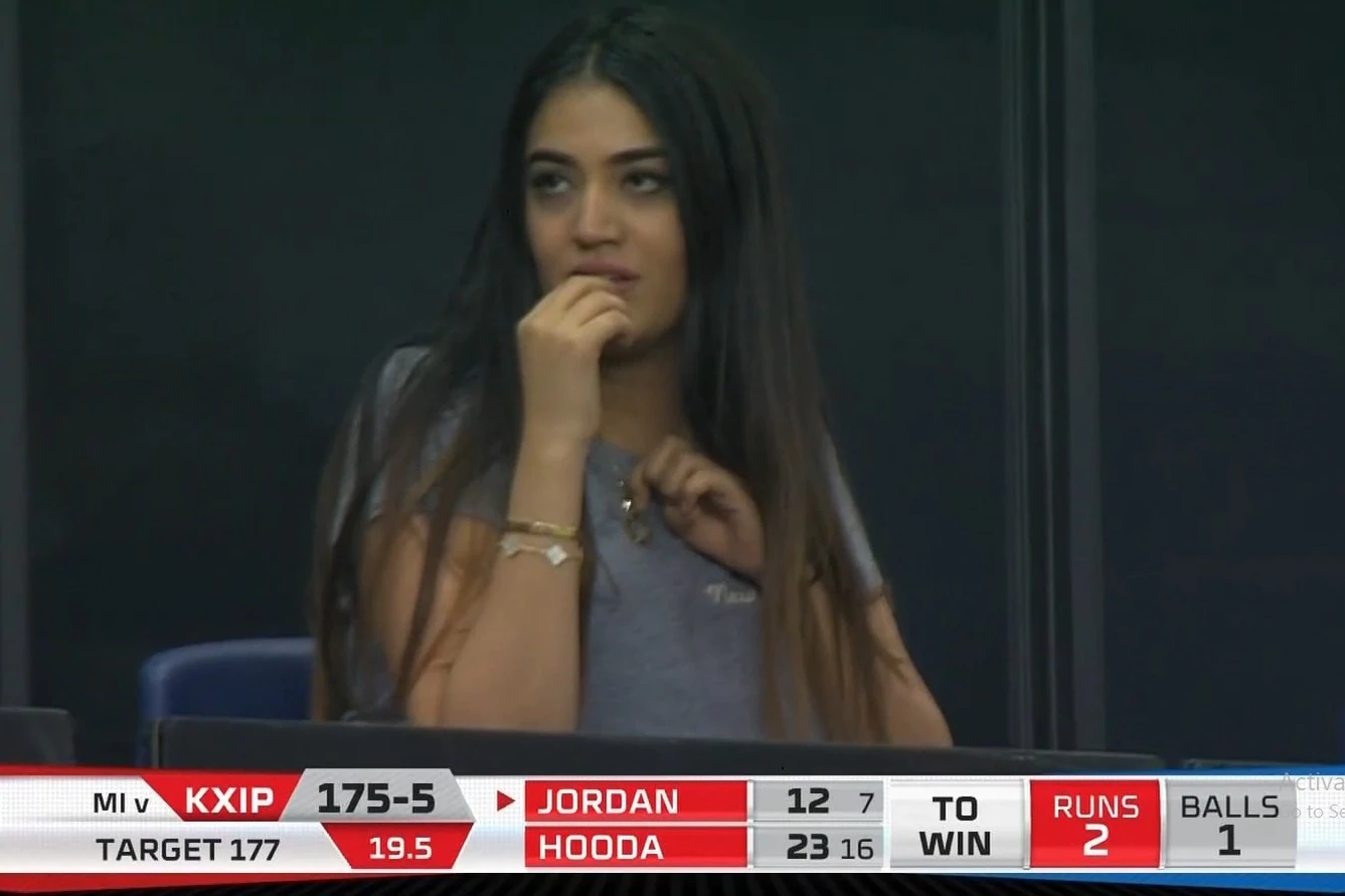 mystery girl who went viral during MIvsKXIP super over solved