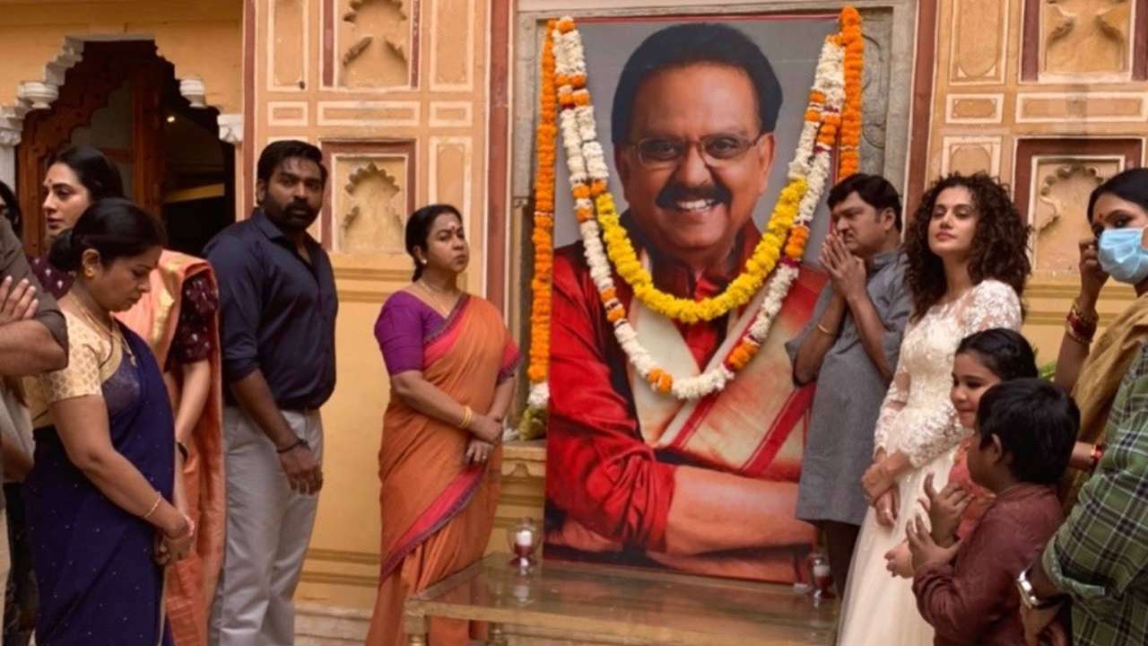 Radikaa Sarathkumar says Chithi 2 not ending Sun TV