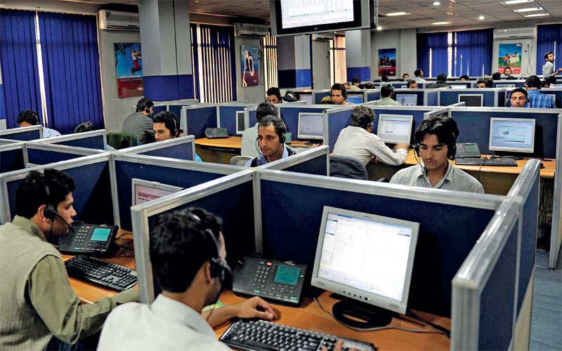 it firms hcl techmahindra plan to get staff back to office by dec