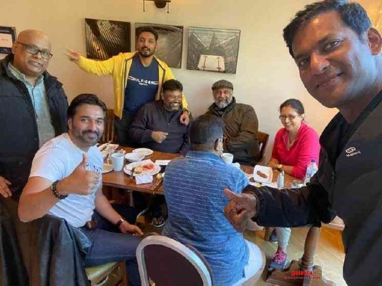 Suresh Chakravarthy throwback photo interviewing Rajinikanth