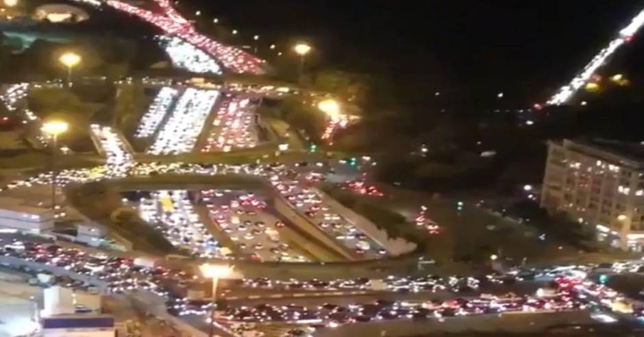 700-km-long traffic jam as second COVID-19 lockdown in France