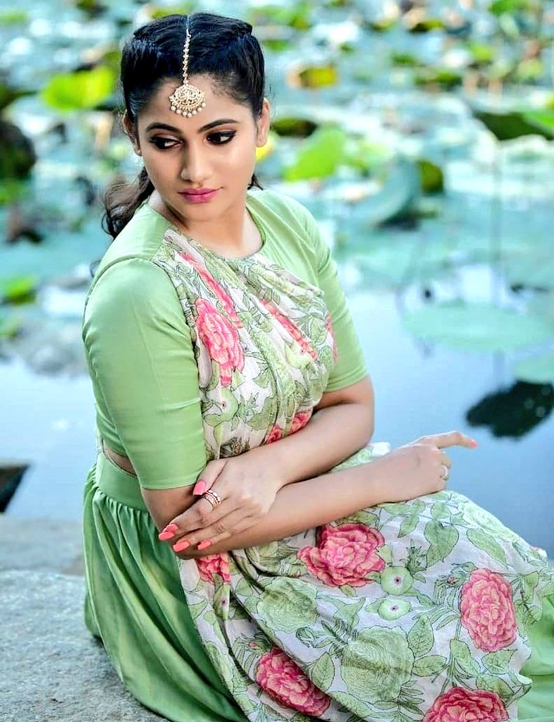 Real truth about Bigg Boss Tamil 3 fame Losliya’s sudden wedding news