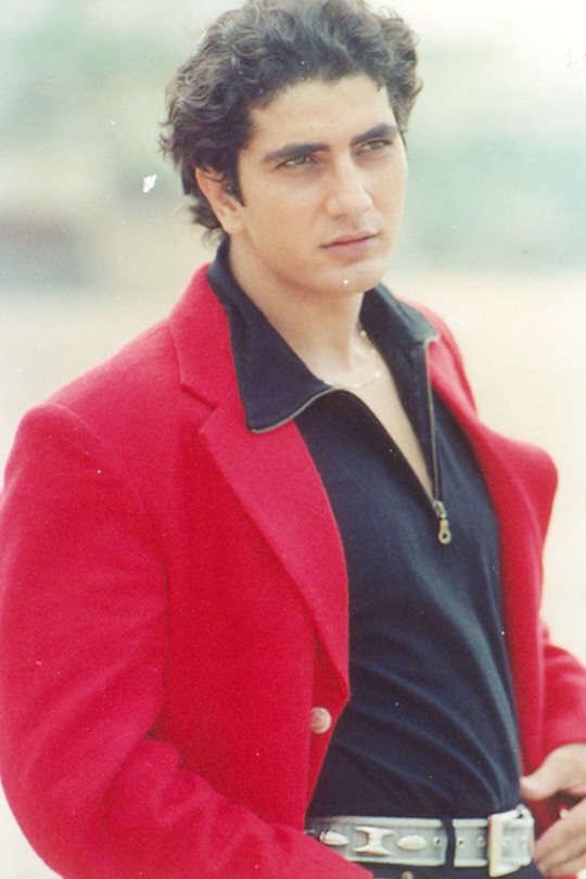 Popular actor dies of brain infection; film industry in deep shock ft Faraaz Khan