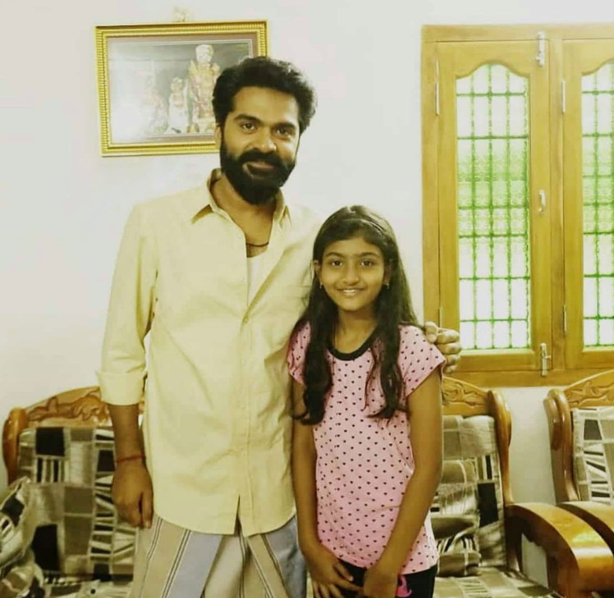 STR gifts Deepavali bonanza for crew of Easwaran