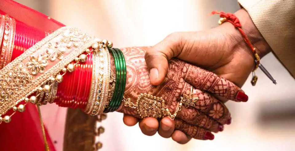 woman divorces husband of 3 years to let him marry girlfriend
