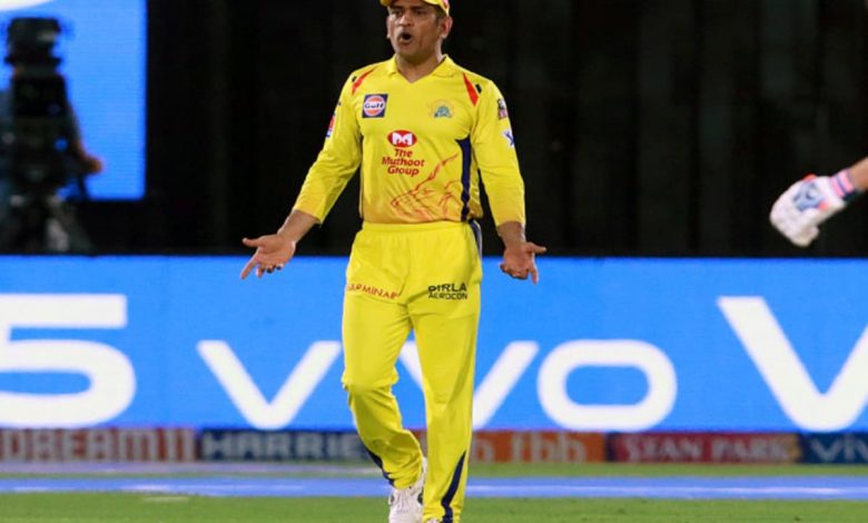 csk should release msdhoni for ipl2021 auction says aakash chopra
