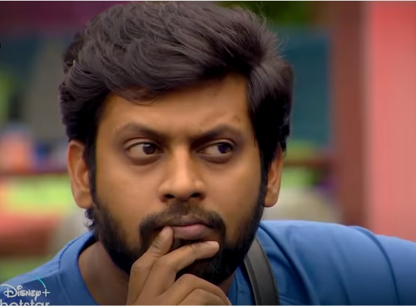 Popular actor questions Rio Raj as to why did he enter Bigg Boss Tamil 4 ft Sathish
