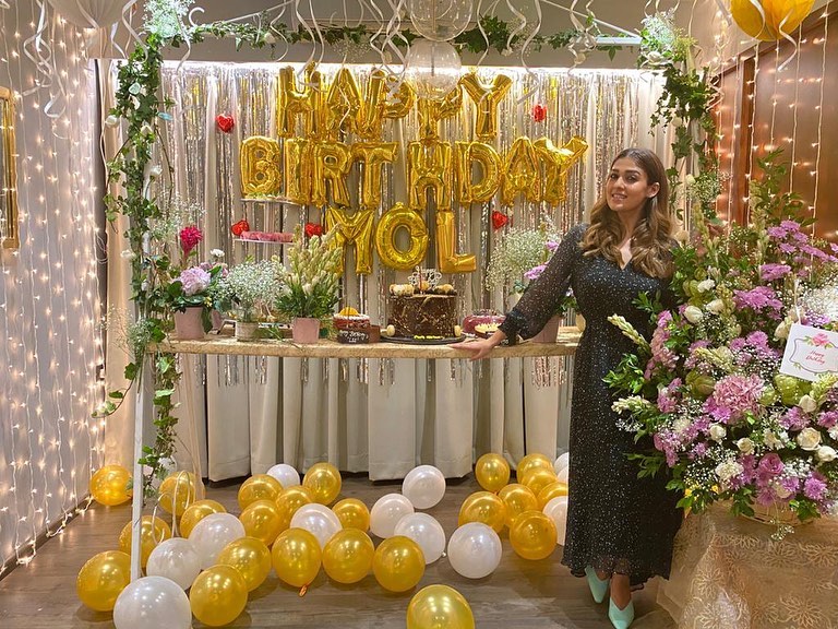 Vignesh Shivn goes all out on Nayanthara birthday celebrations