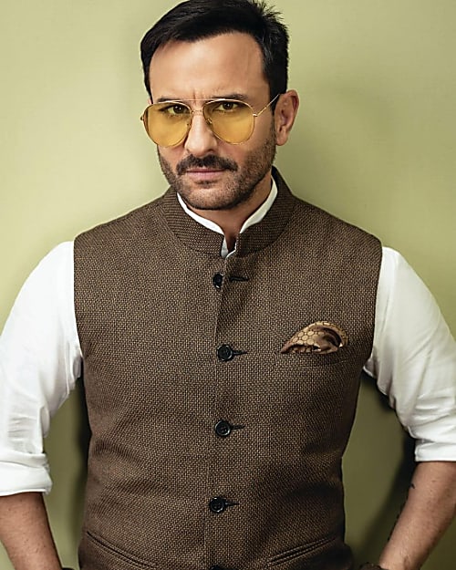 Prabhas’ Adipurush with this menacing villain locks its release date in 2022 ft Saif Ali Khan