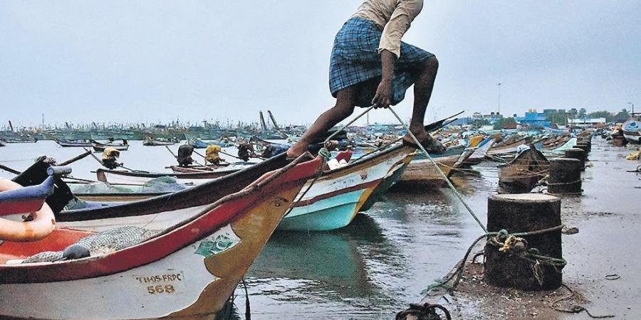 cyclone nivar tamilnadu to suspend bus train services from 1 pm
