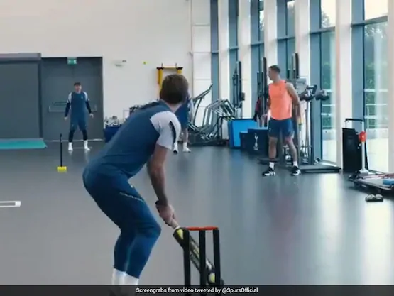 viratkohli responds to footballer harrykane for place in rcb team