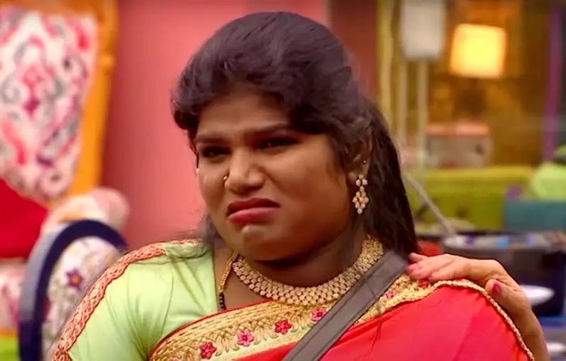 Bigg Boss Tamil 4 Suresh Thatha describes this contestant as vesham, guessed who? ft Nisha