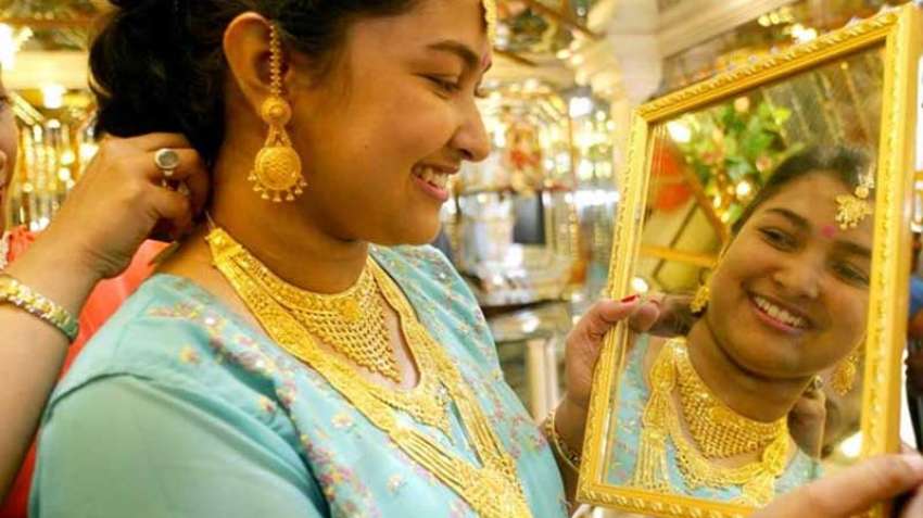 gold price falls silver price down check rate here 