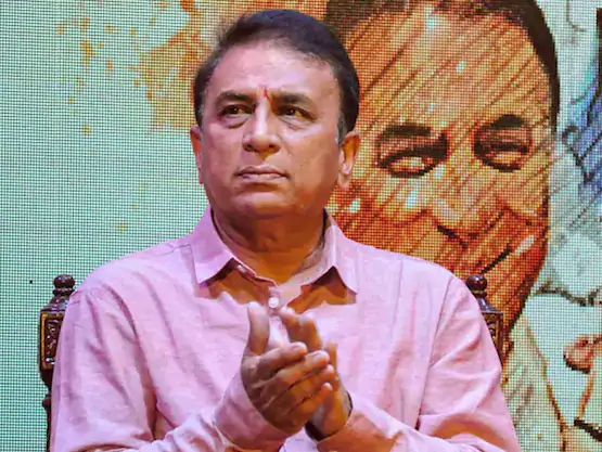 sunil gavaskar on use of placards to guide players during matches