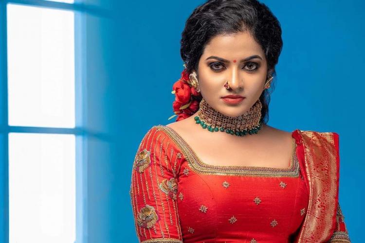 Pandian Stores actress Srividya reveals the biggest wish of VJ Chithu, viral video
