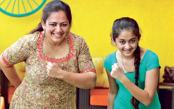 அர்ச்சனாவின் மகள் வெளியிட்ட போட்டோ | After eviction archana and her daughter photo goes viral