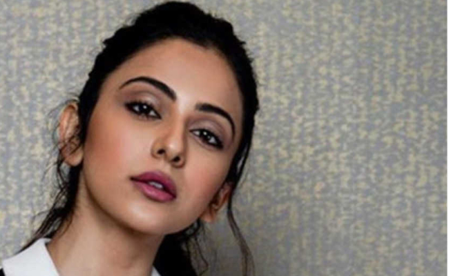 நடிகை ரகுலுக்கு கொரோனா உறுதி | ngk actress rakul preet singh tested covid 19 positive
