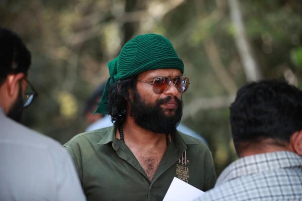 Aditi Rao Hydari and Jayasurya’s Sufiyum Sujathayum director Naranipuzha Shanavas is critical and on ventilator support