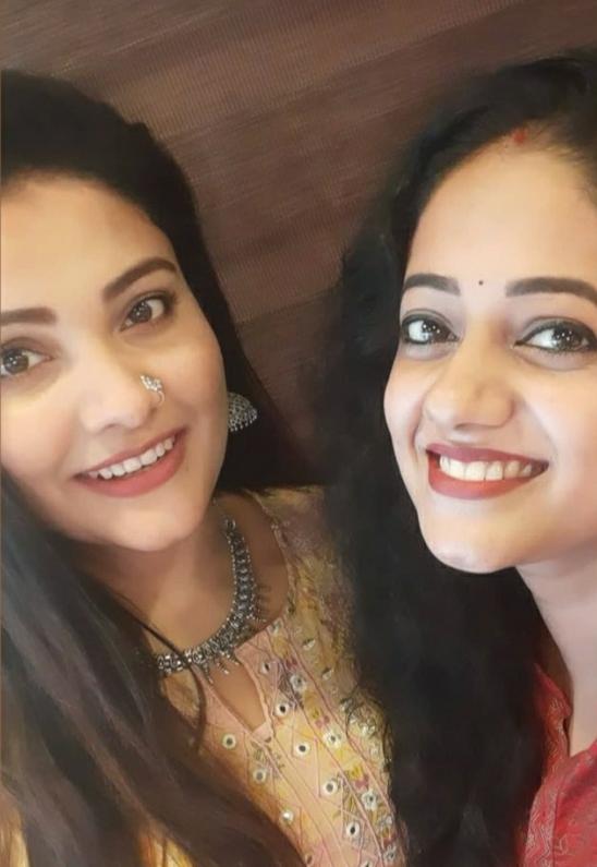 Two Popular TV stars get engaged - Pics go viral