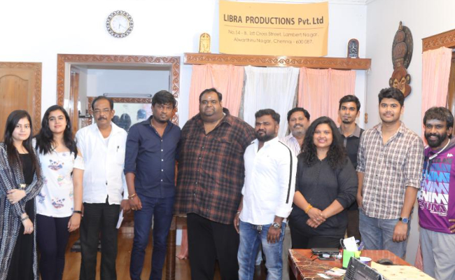 தயாரிப்பாளர் ரவீந்தர் இயக்கும் படம் | Producer ravindar chandrashekar debut as director movie details