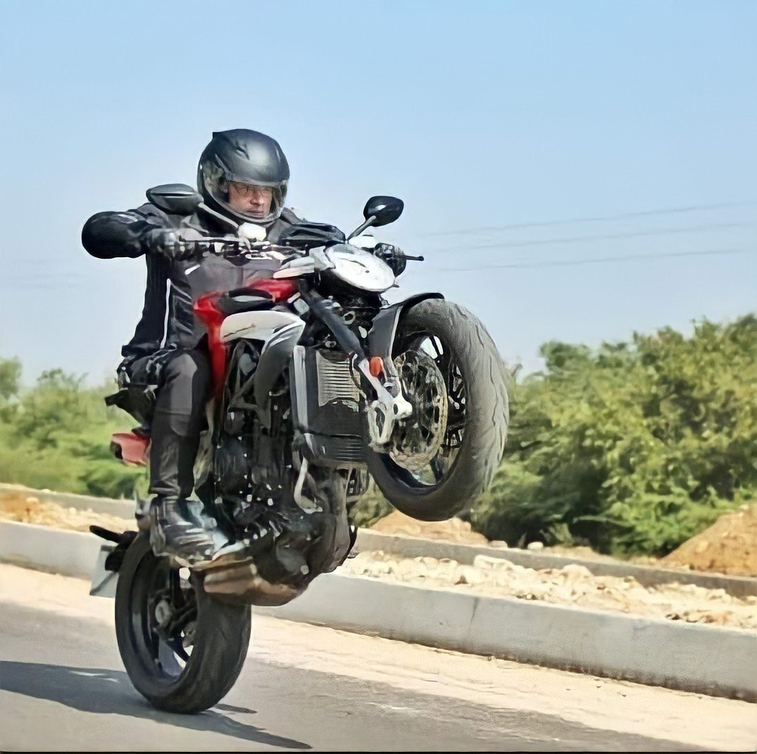 Latest trending pic from Thala Ajith and Boney Kapoor’s Valimai 