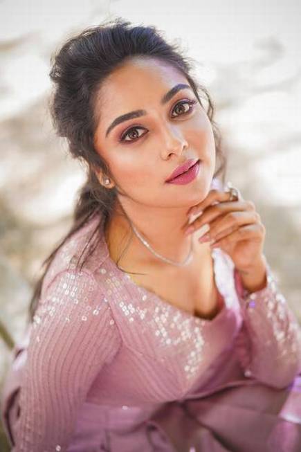 Young actress joins Dhanush & Karthick Naren's D43 after Malavika Mohanan ft Smruthi Venkat of Mookuthi Amman & Thadam fame