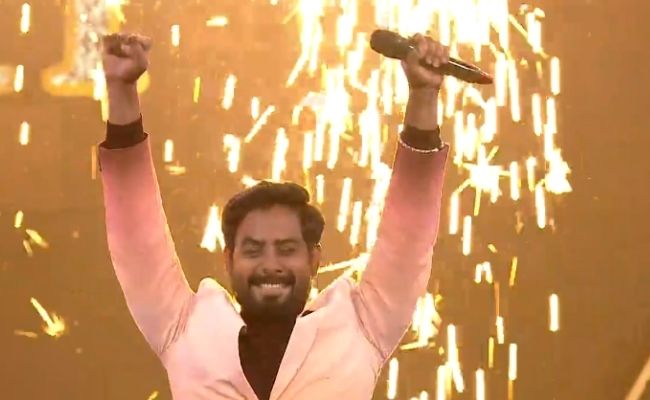 Photos - Aari Bigg Boss Tamil 4 winner moments, celebration ft Aari Arjunan