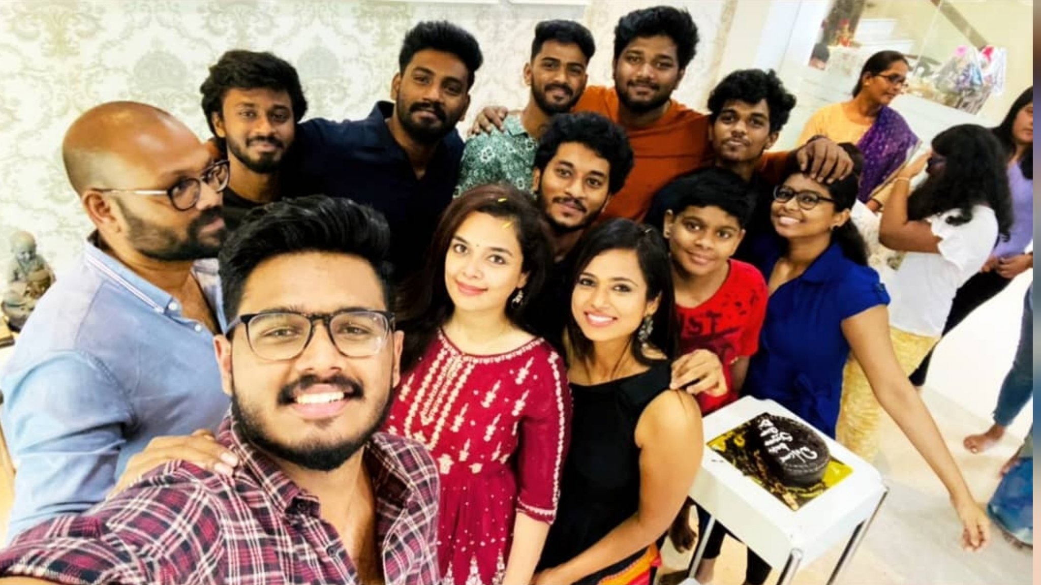 Ramya Pandian gets a grand welcome after her Bigg Boss 4 stint; viral video