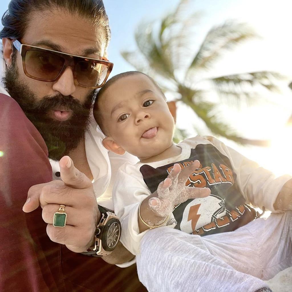 Yash spotted on vacation with family in the Maldives