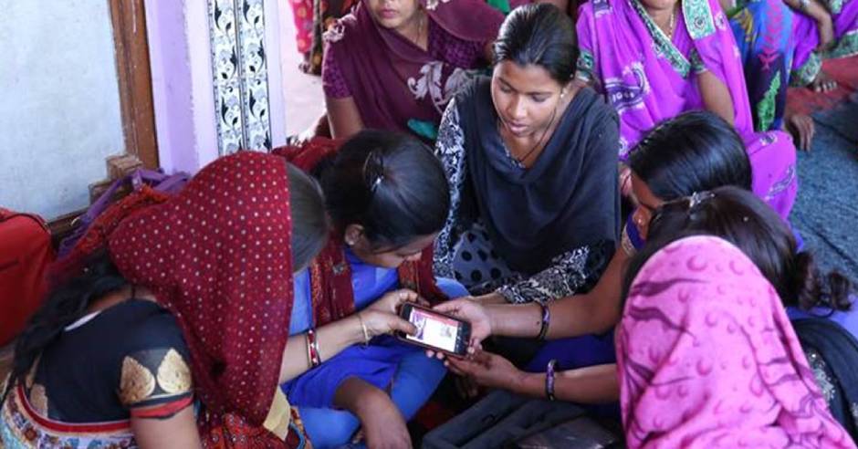 42 pc girls allowed access to mobile phone for less than an hour a day