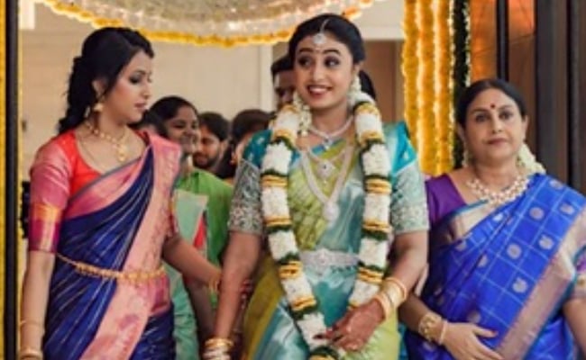 பொன்வண்ணன் - சரண்யா மகளுக்கு நிச்சயதார்த்தம் | ponvannan - saranya daughter gets engaged