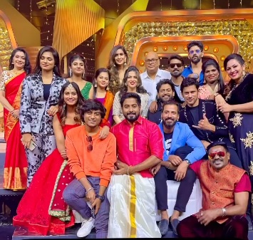 Aari makes his grand entry in Bigg Boss Kondattam in Vijay's Master style; viral video