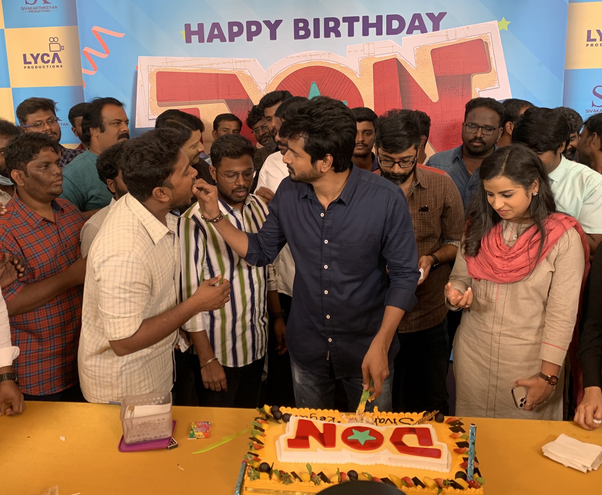 Sivakarthikeyan’s birthday celebration viral pics from Don shooting spot with Sivaangi