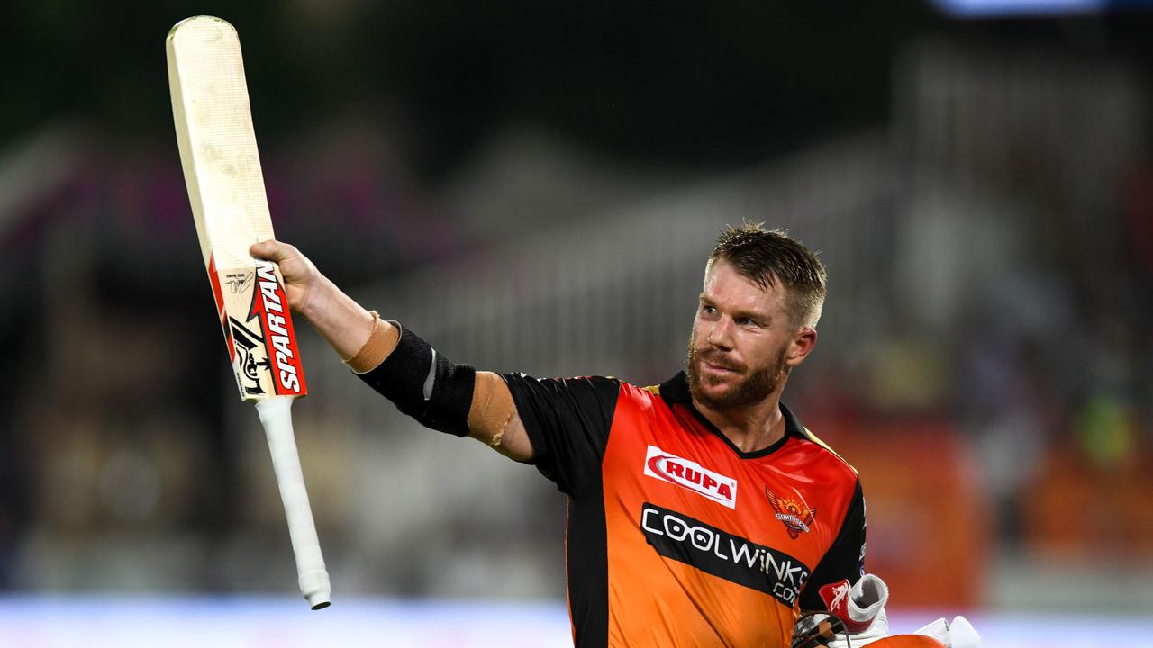 David Warner as Thalapathy Vijay; epic and unmissable Master and Sarkar video go viral
