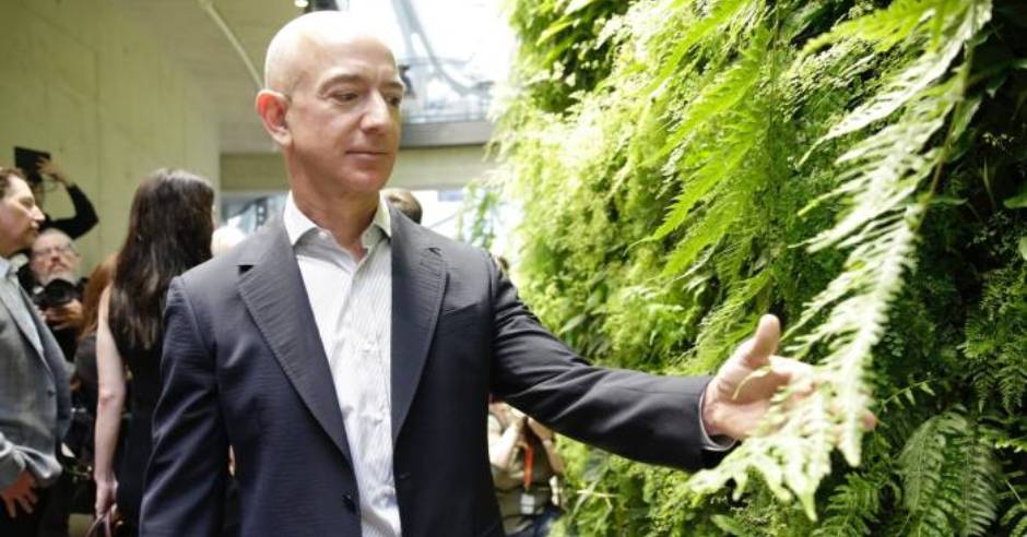 Amazon CEO Jeff Bezos ex-wife MacKenzie Scott marries a teacher