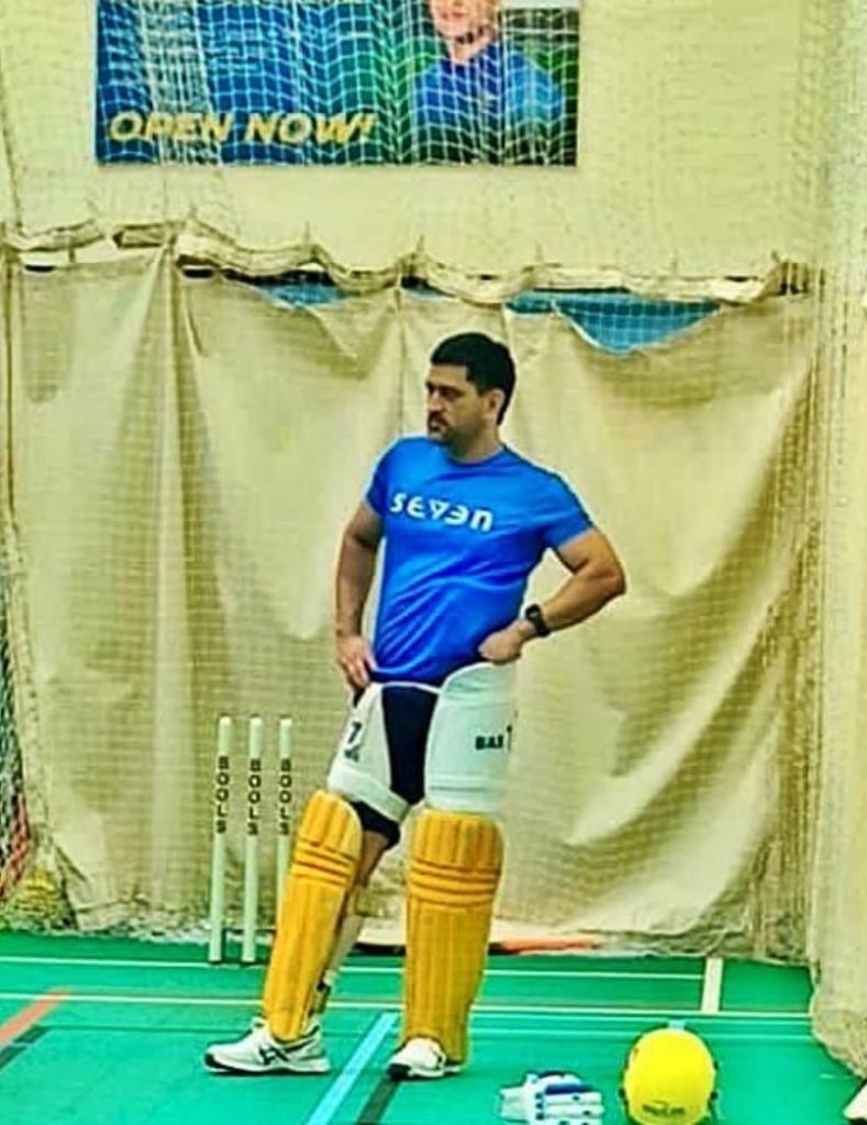 MS Dhoni batting practice in indoor nets photo goes viral