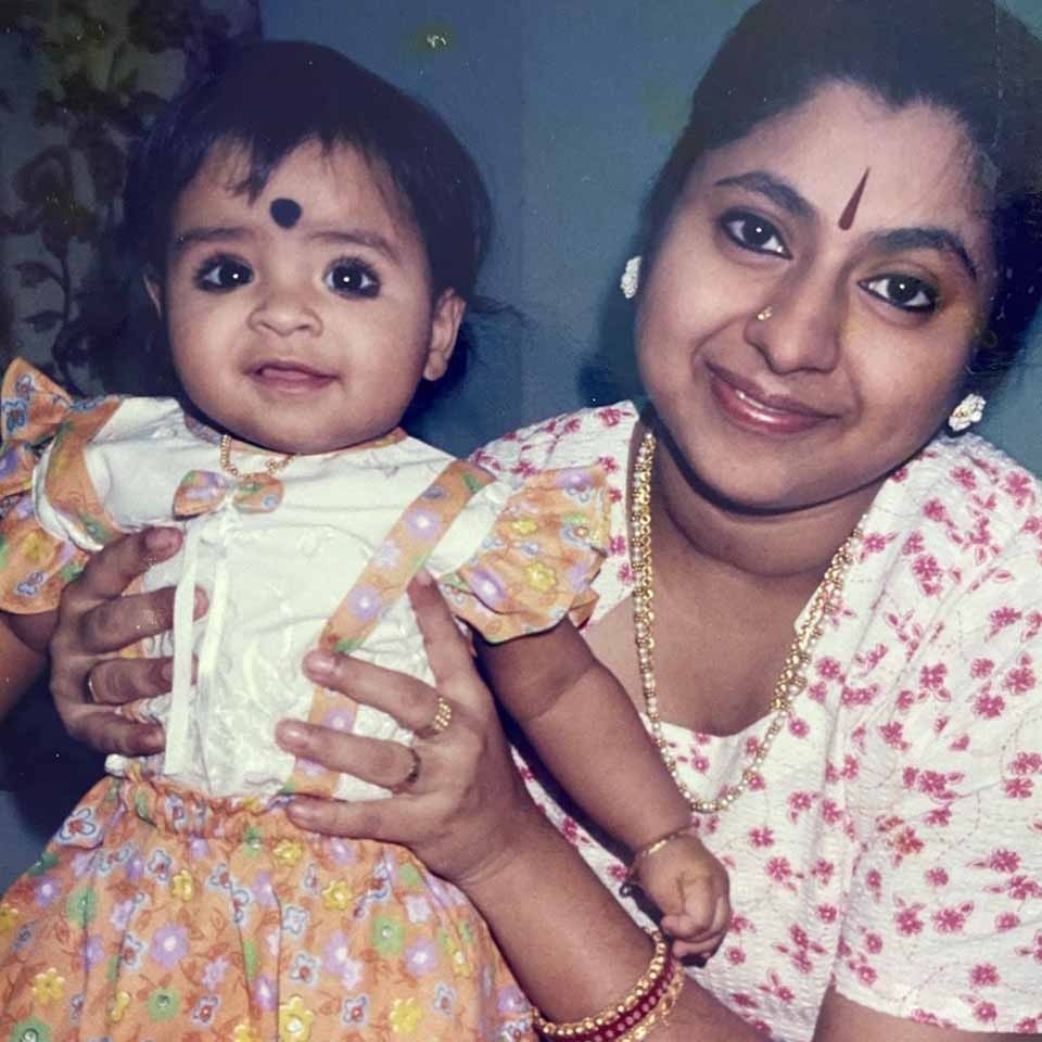 Cook with Comali Sivaangi childhood pics go viral