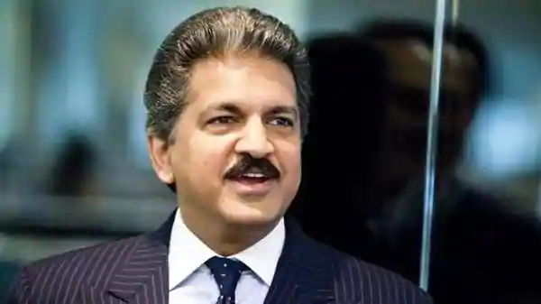 anand mahindra wore axar patel shades to watch cricket