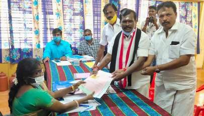 AIADMK candidate apologizes to public during election campaign