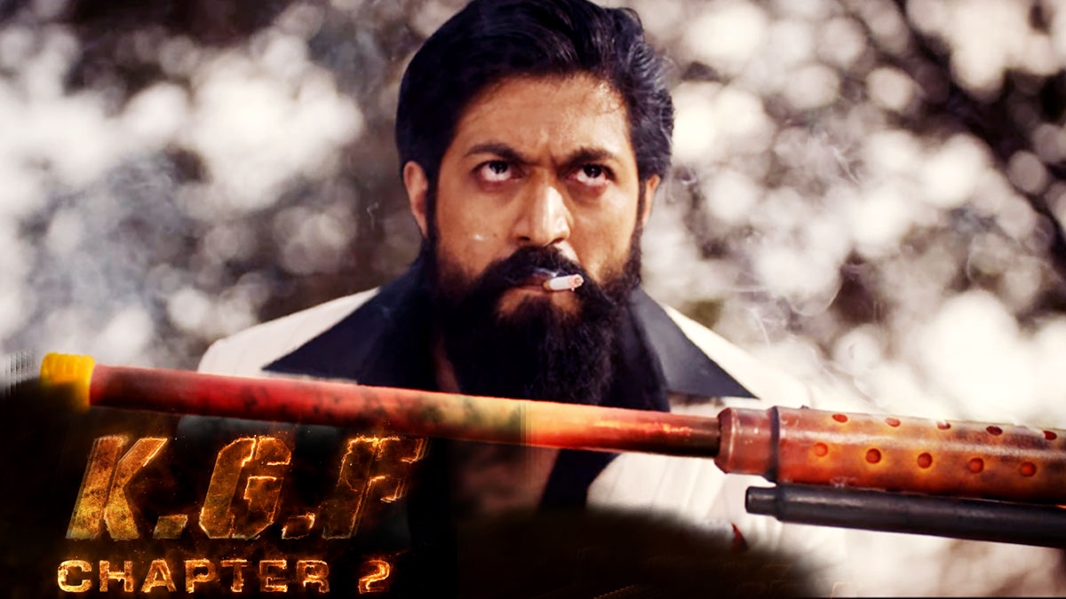 Latest viral pic of Yash and Prashanth Neel comes with a mass KGF Chapter 2 update