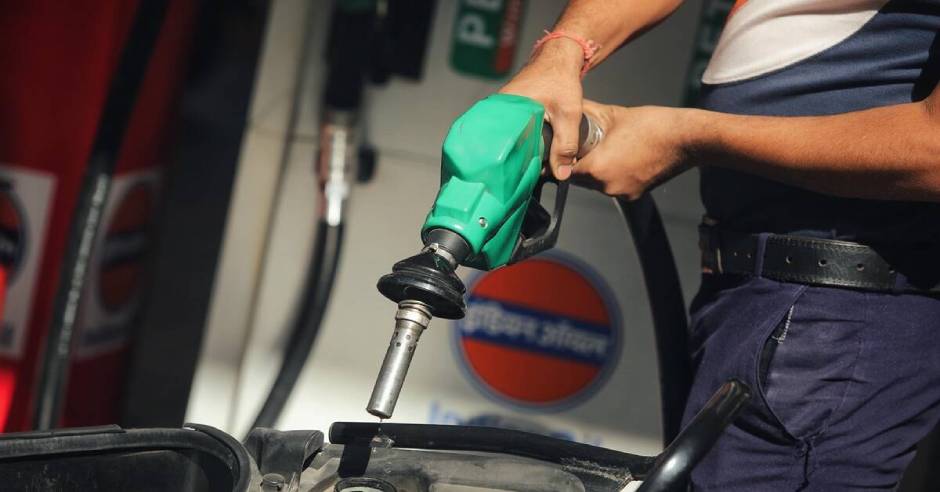 Petrol and diesel prices fall after 24-day hiatus, Details here