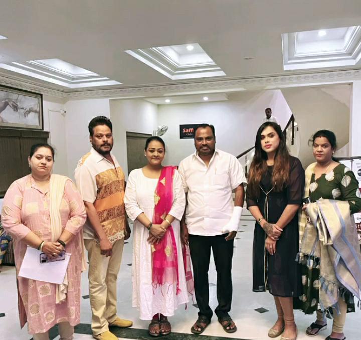 Actress Shakila joins this political party - viral pics ft Cook with Comali, Vijay TV