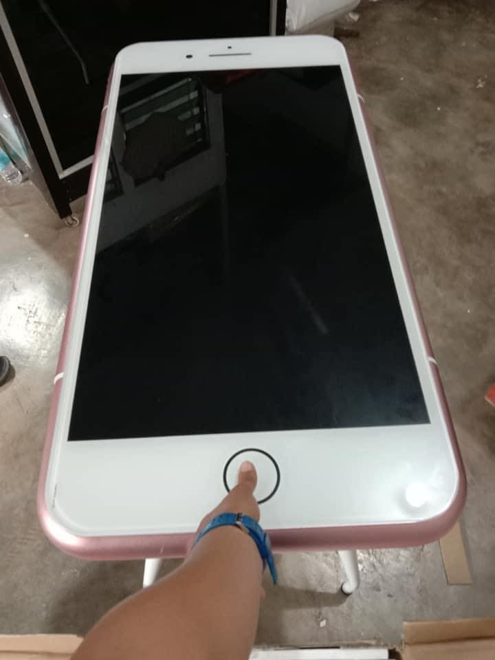 Teen ordered an iPhone but received an iPhone-shaped table