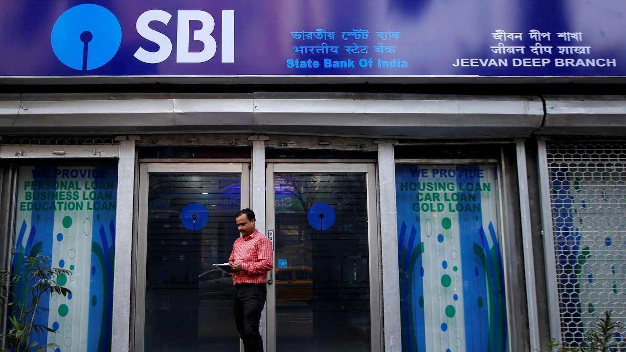 SBI, HDFC, Bank account holders might face problem in receiving OTP