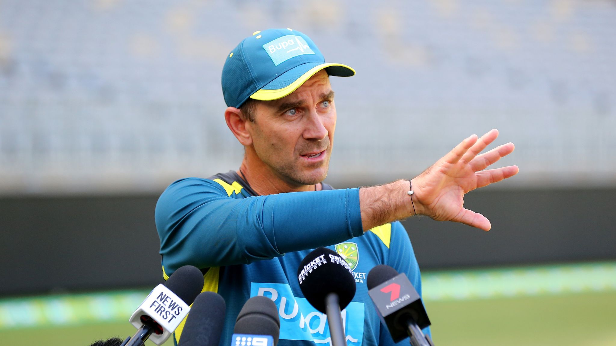 justin langer reacts to steve smith captaincy ambition