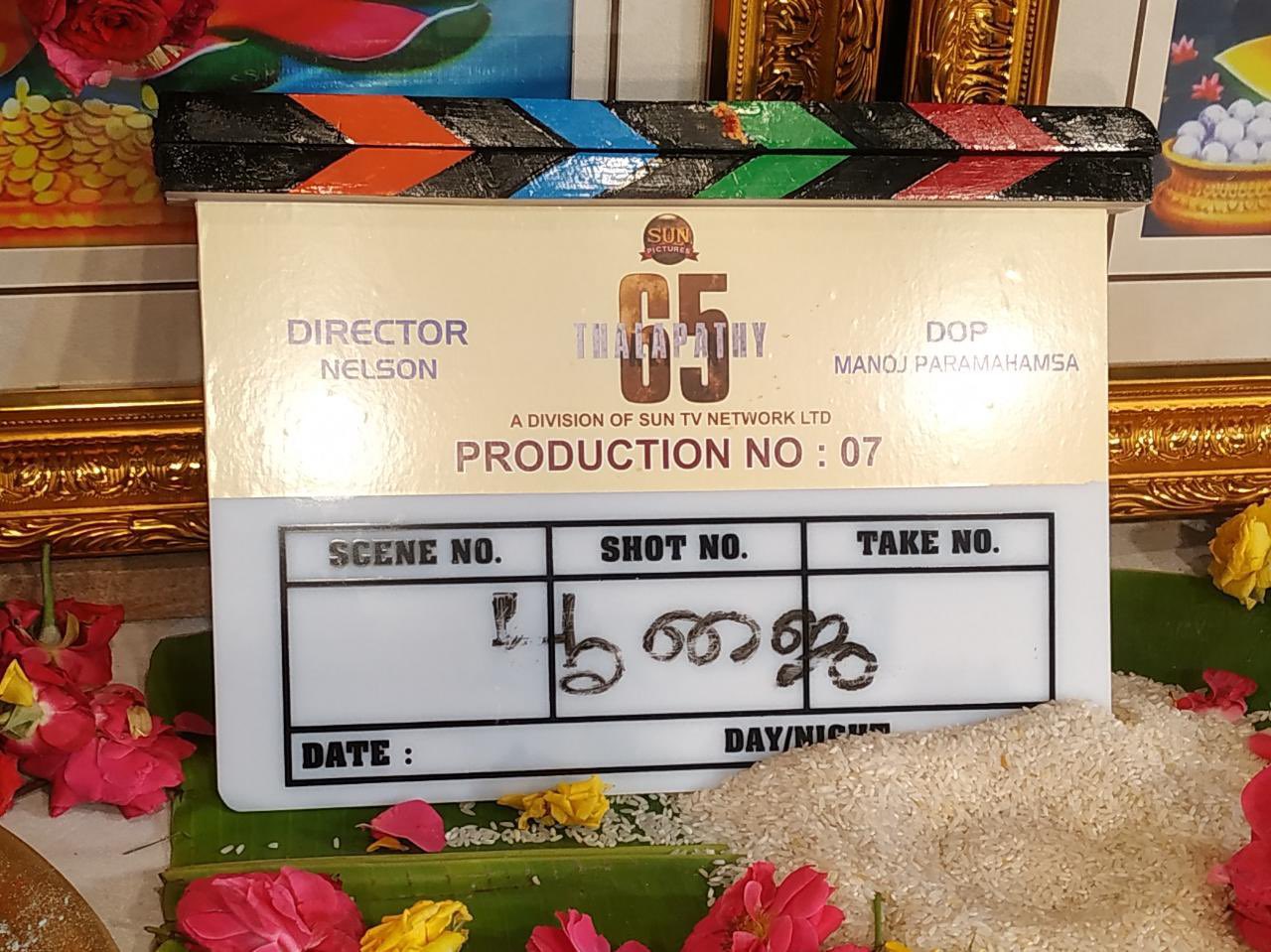 Vijay’s macho look from Thalapathy 65 Pooja is trending; viral pics here