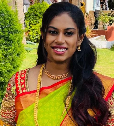 Cook with Comali fame Chef Damu wife and daughter pic