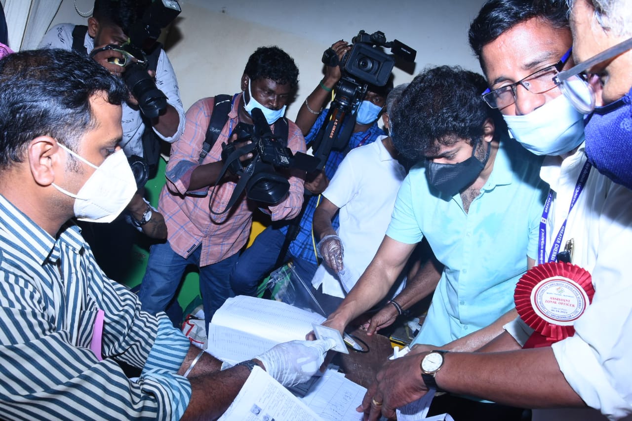 Real reason behind Thalapathy Vijay’s decision to go by cycle to cast his TN election 2021 vote revealed