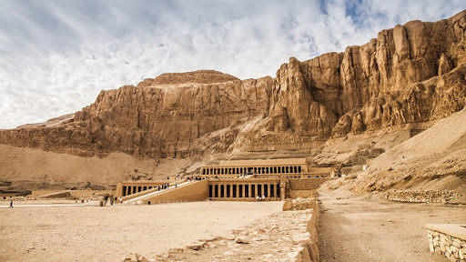 discovery of the 3000-year-old golden city of Egypt